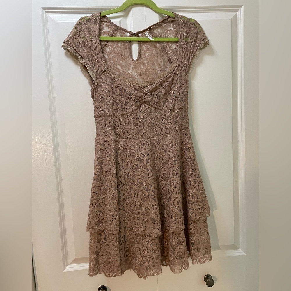 Free People Size 4 Beige Soft Lace Tiered Dress